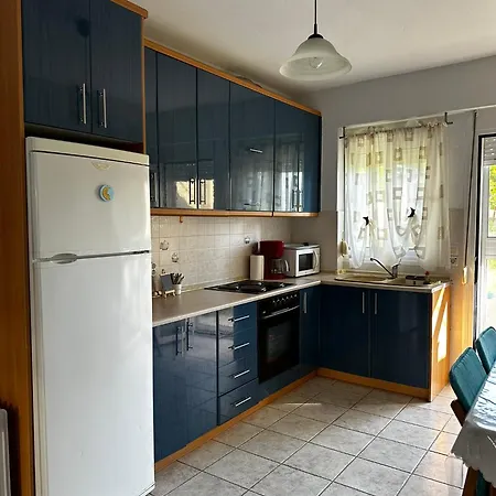 House 77