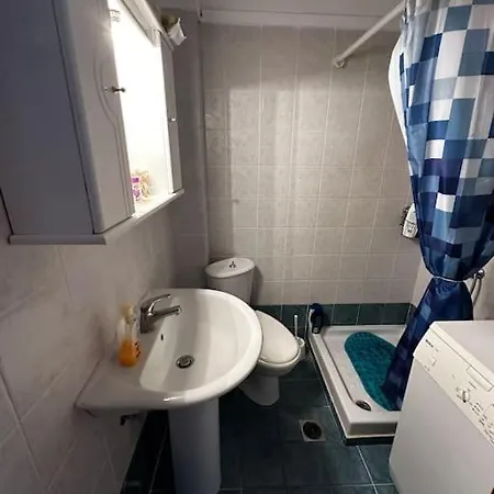 Apartment House 77